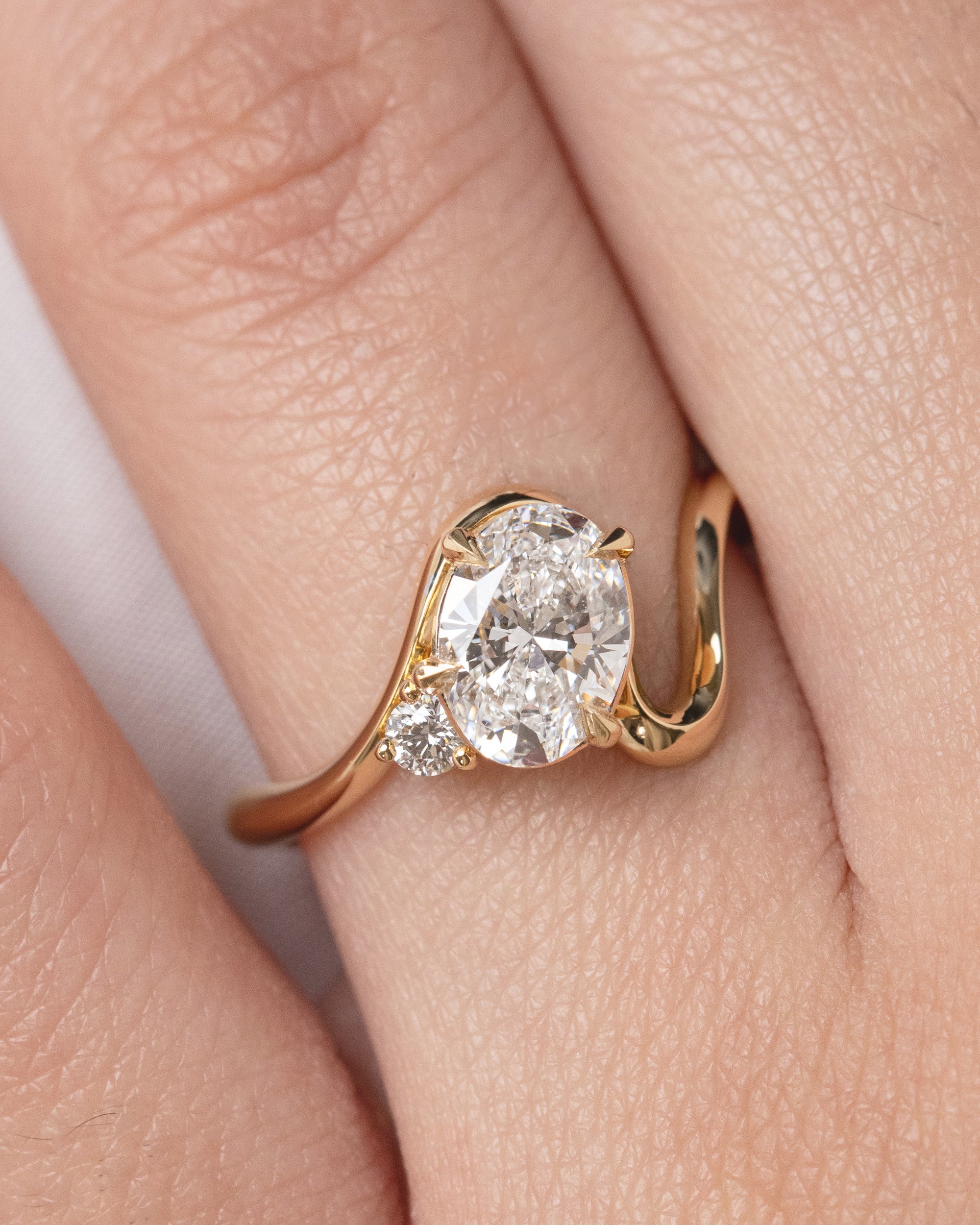 Maeva Oval 1.05ct