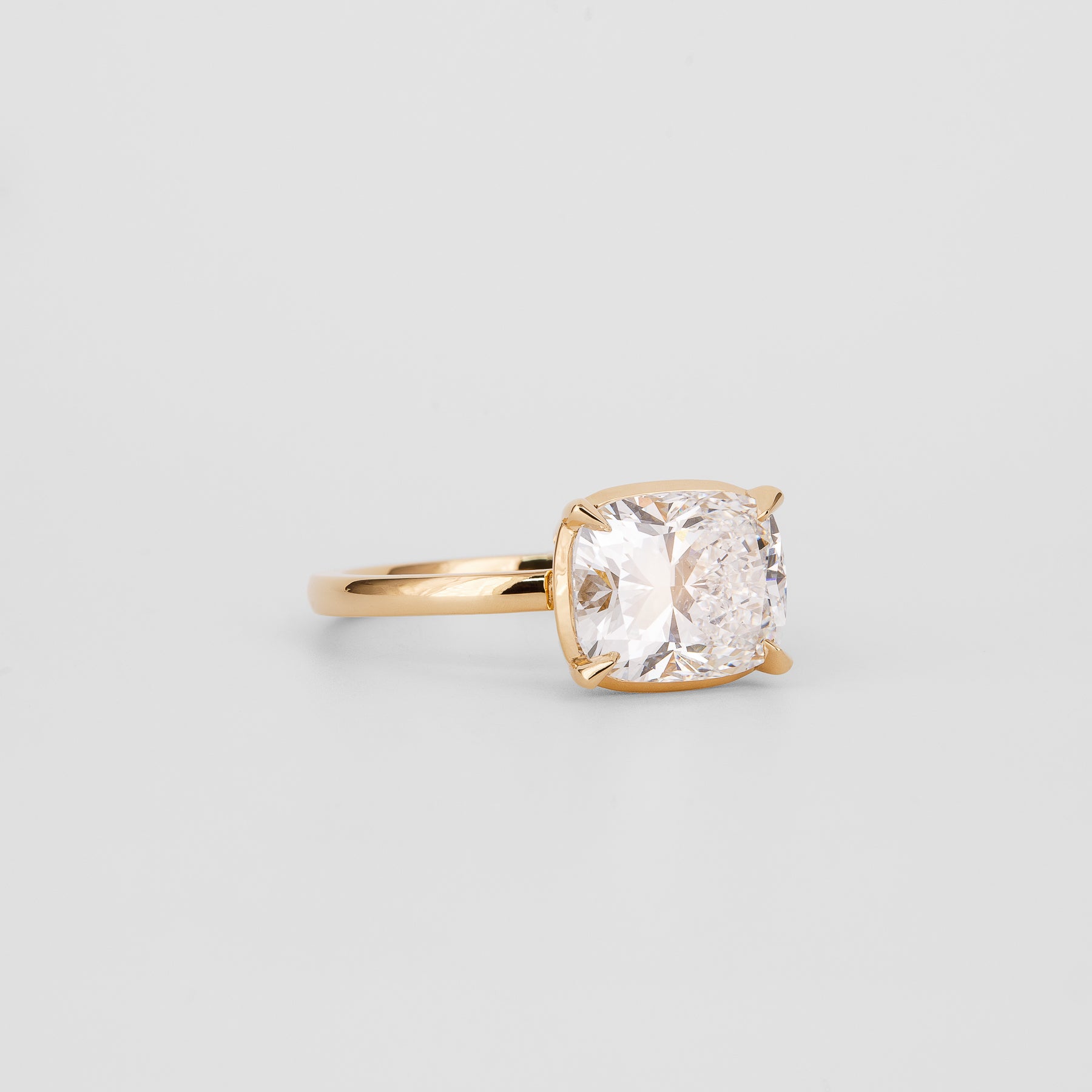 Aaren 2.92ct Cushion Cut Lab-Grown Diamond East-West Solitaire in 18ct Yellow Gold