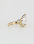 Maeva Pave, Pear Cut