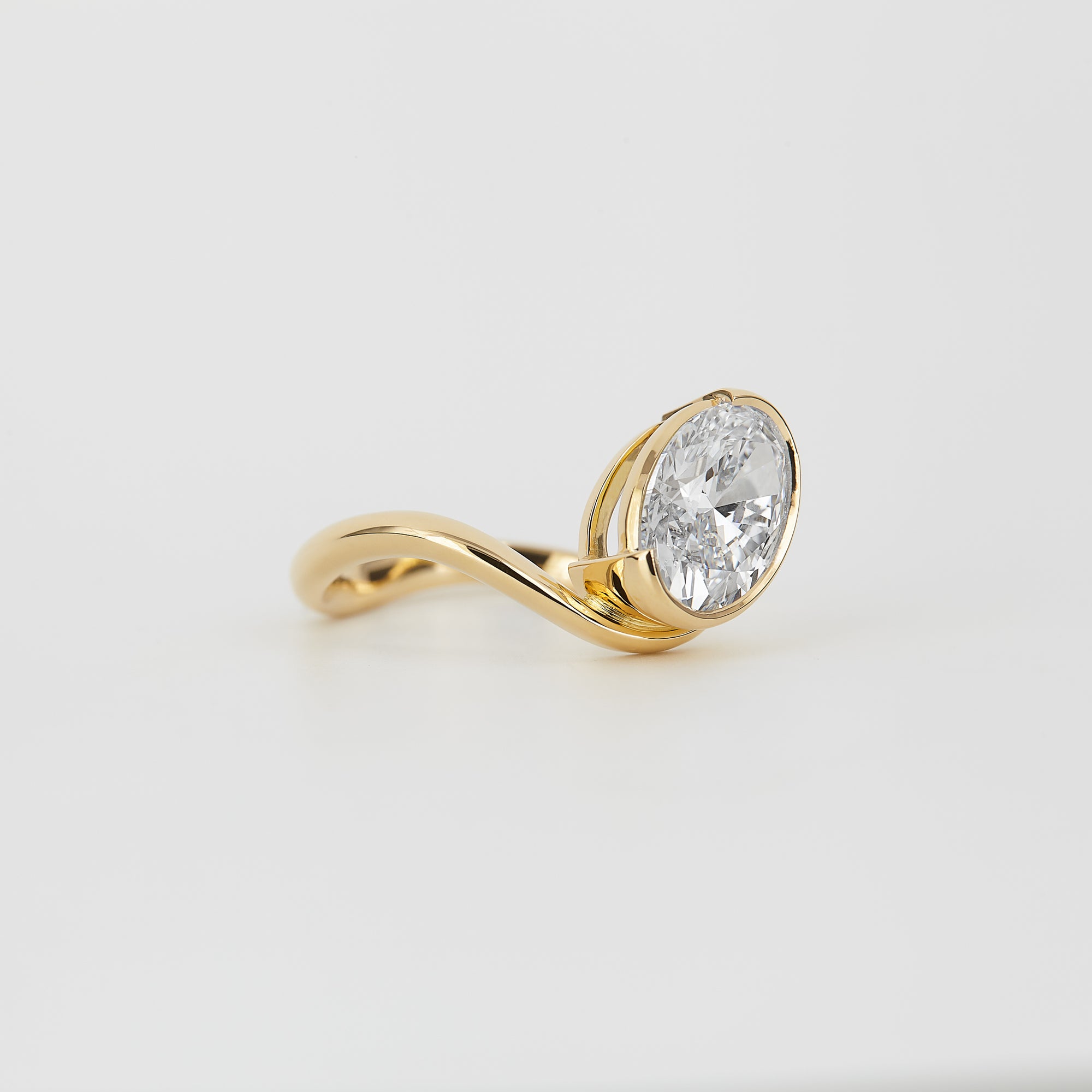 Laraine, Oval Cut