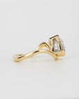 Laraine, Oval Cut