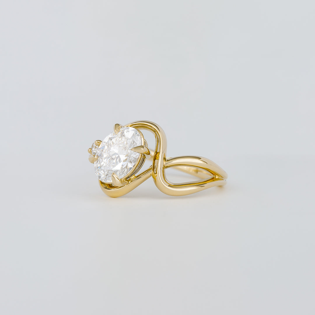 Aurora Oval, 1.21ct