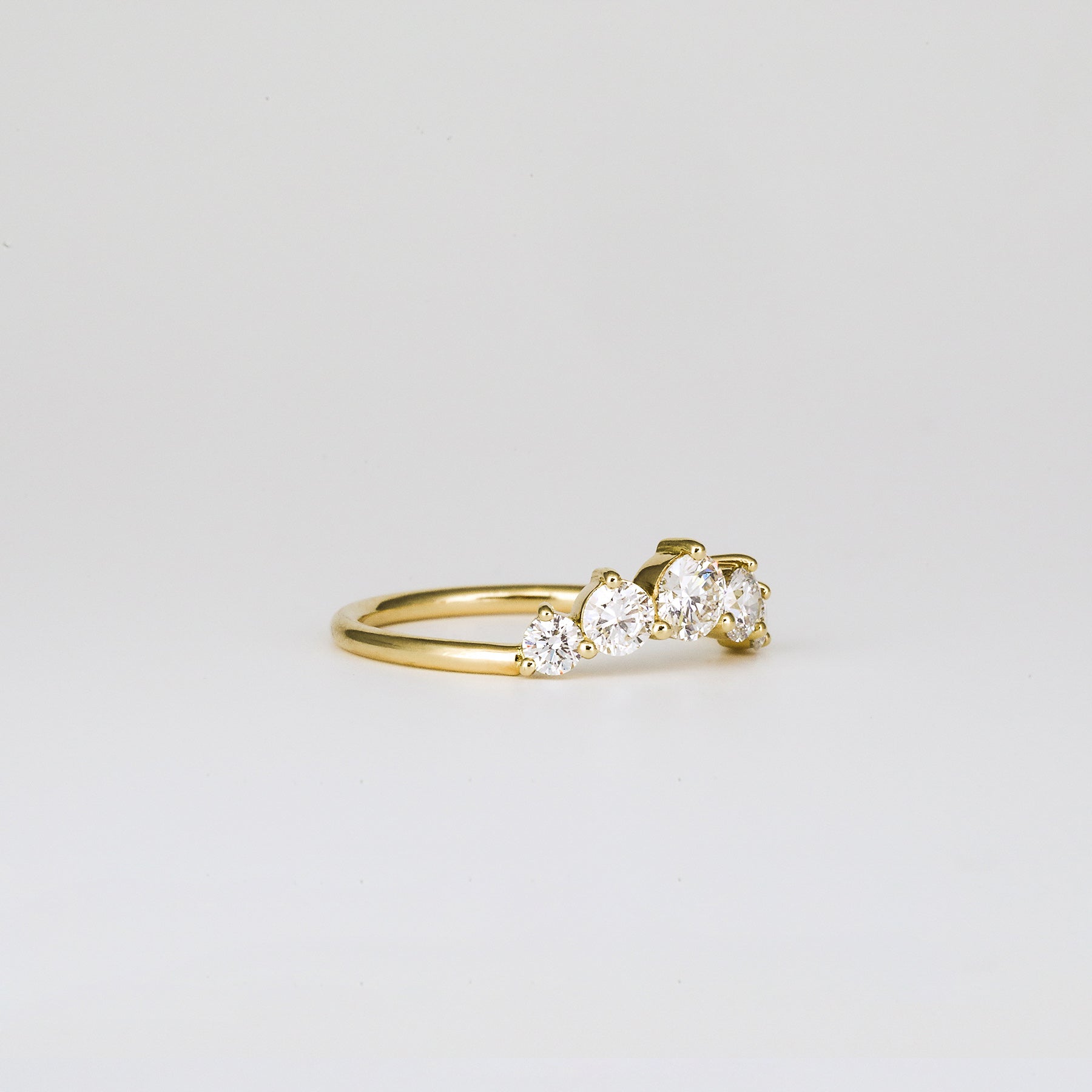 Daphne Large Round Curved