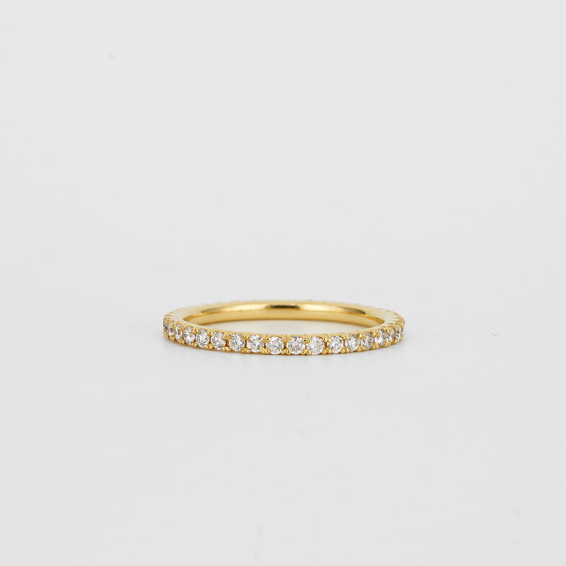 Dot Full Circle Diamond Straight