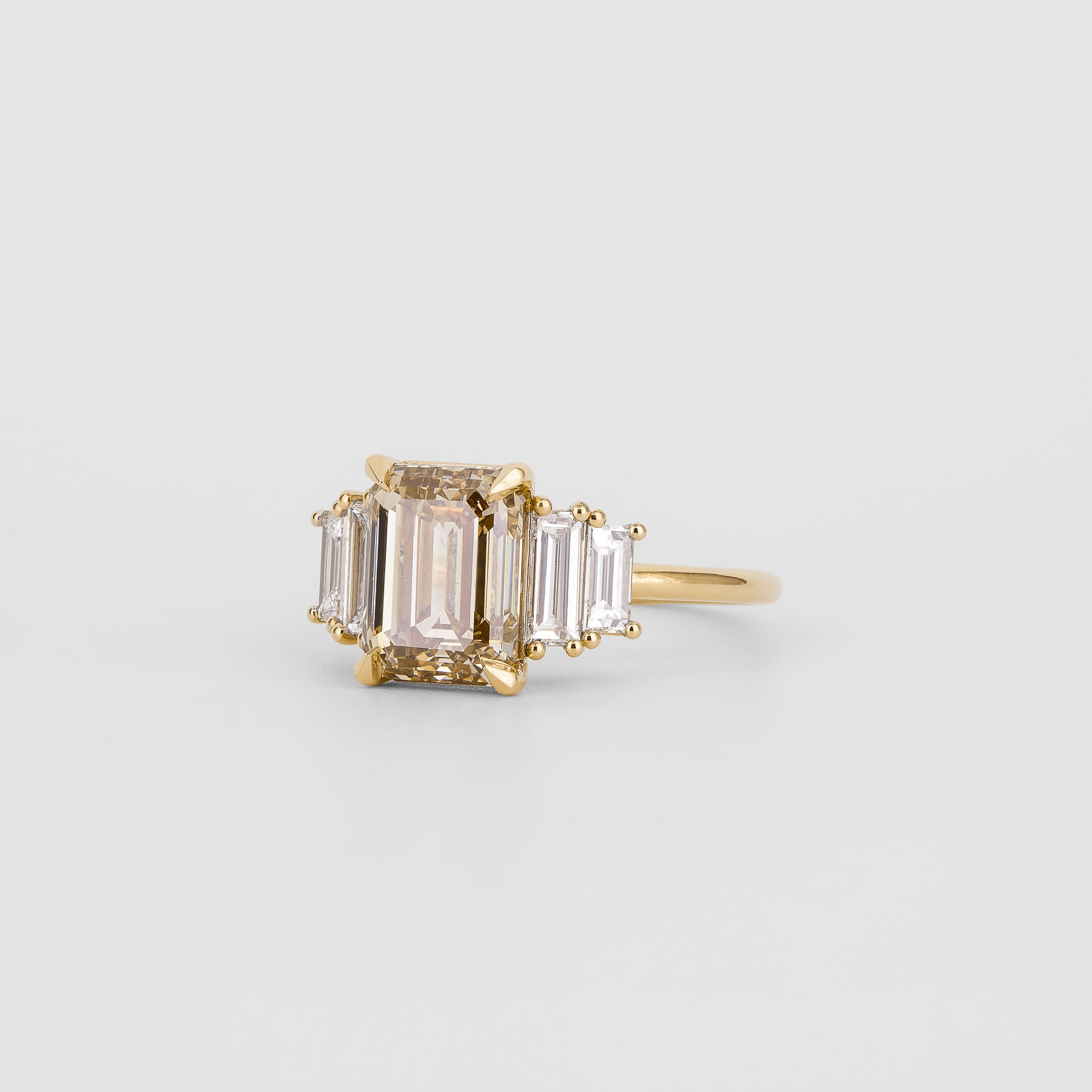 Hedy Champagne 3.04