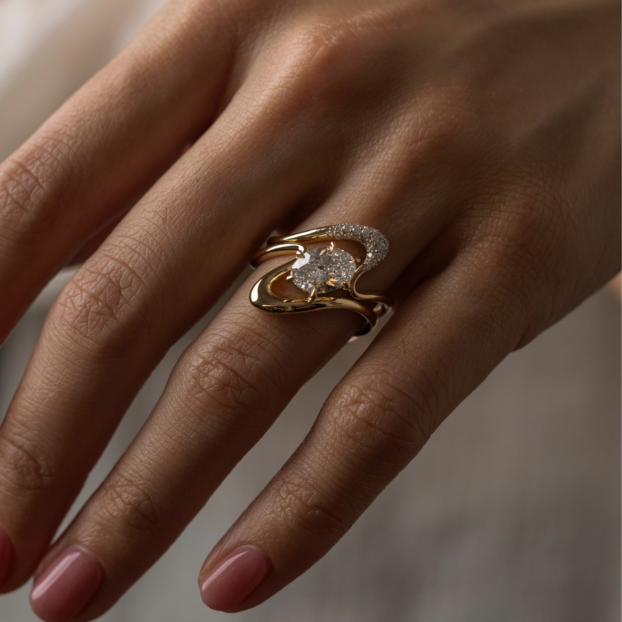 Juno, Oval Cut