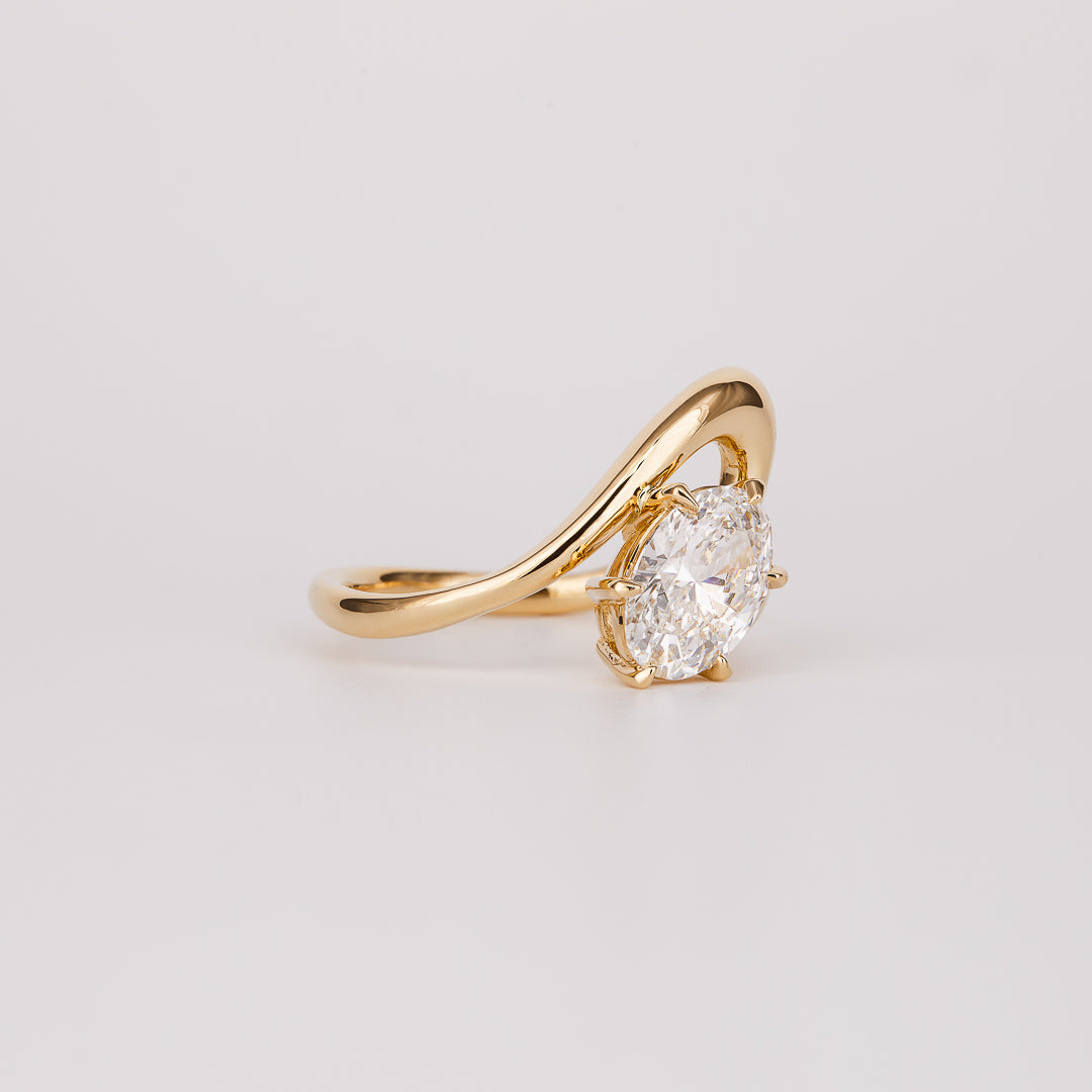 Juno, Oval Cut