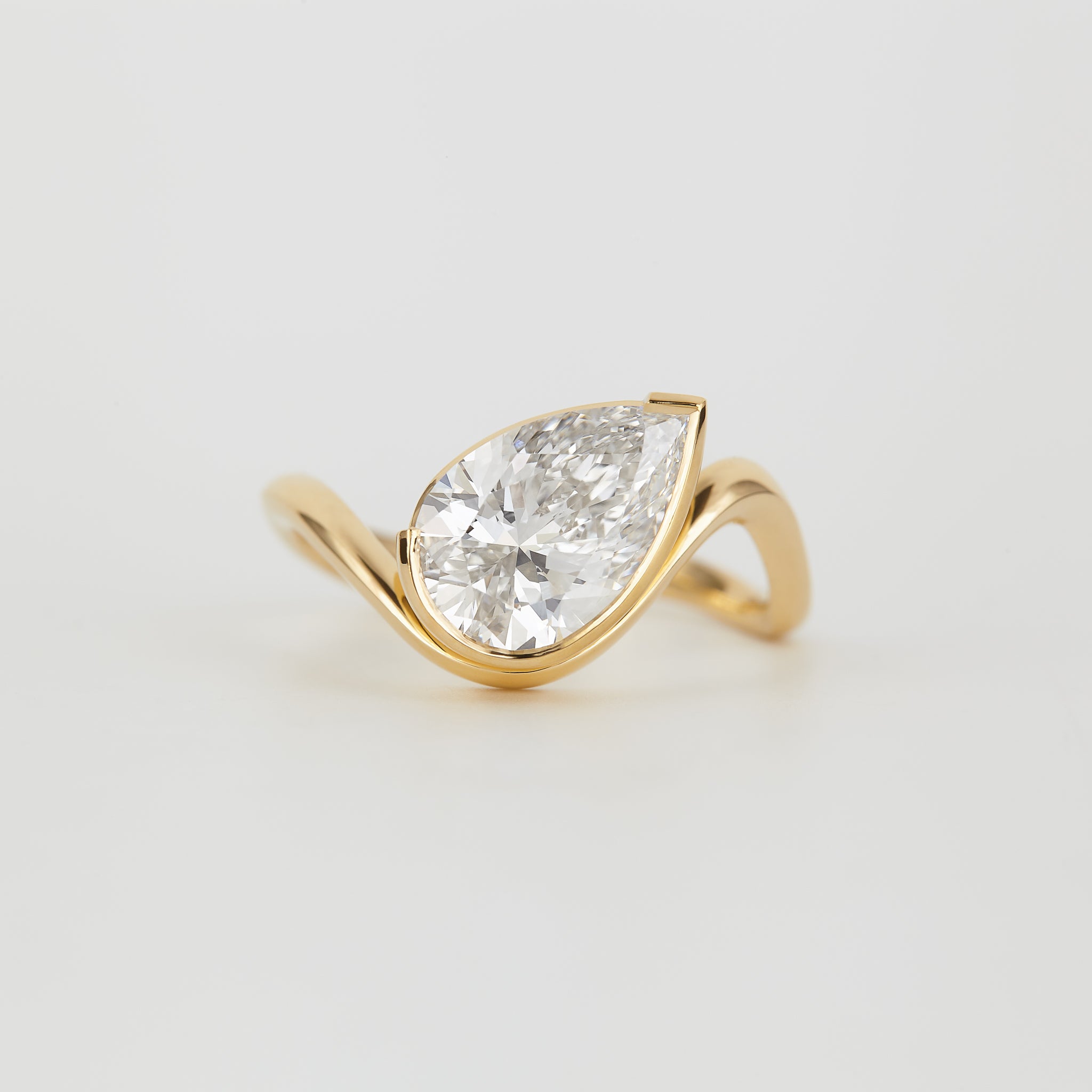 Laraine Pear 2.03ct