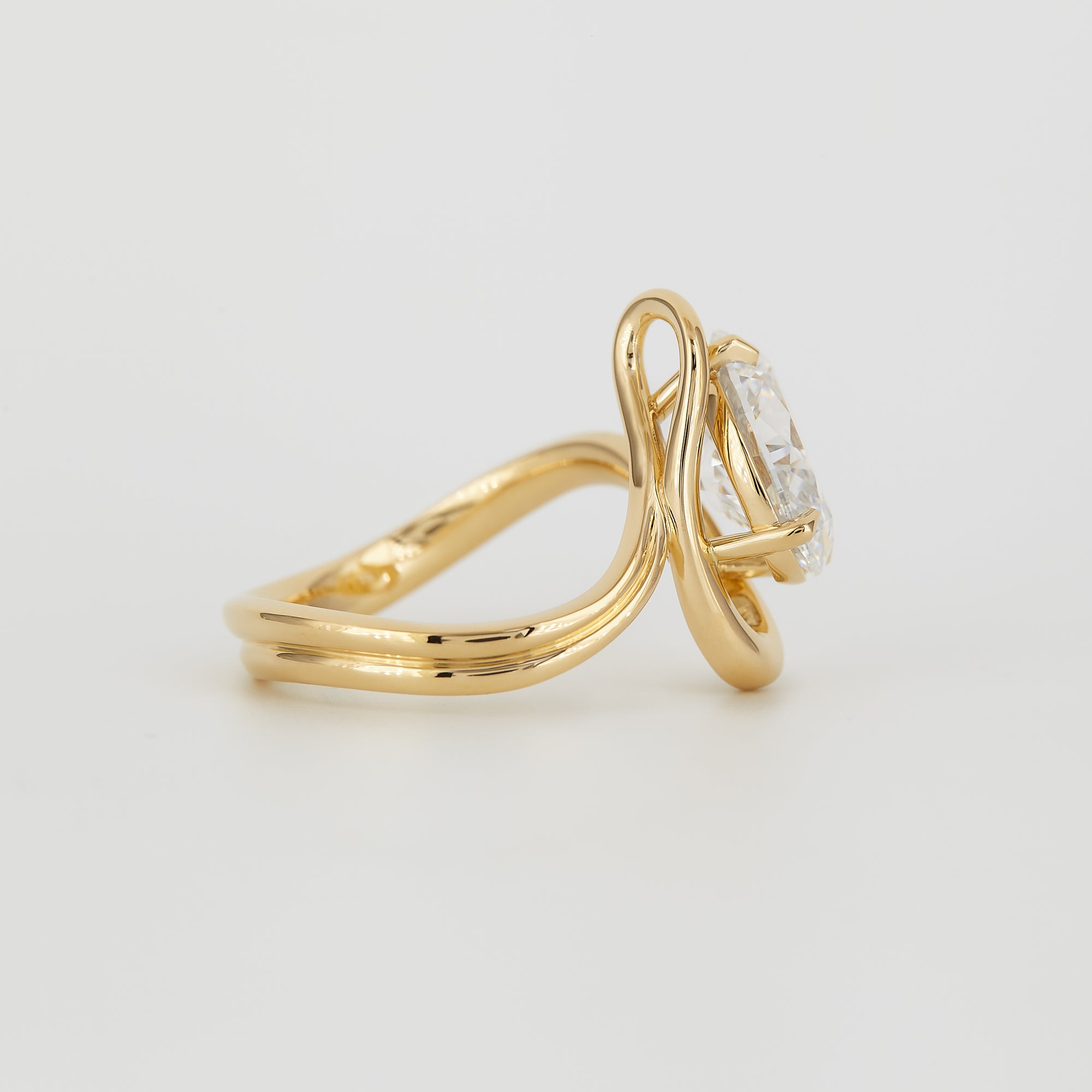 Lyric, Oval Cut
