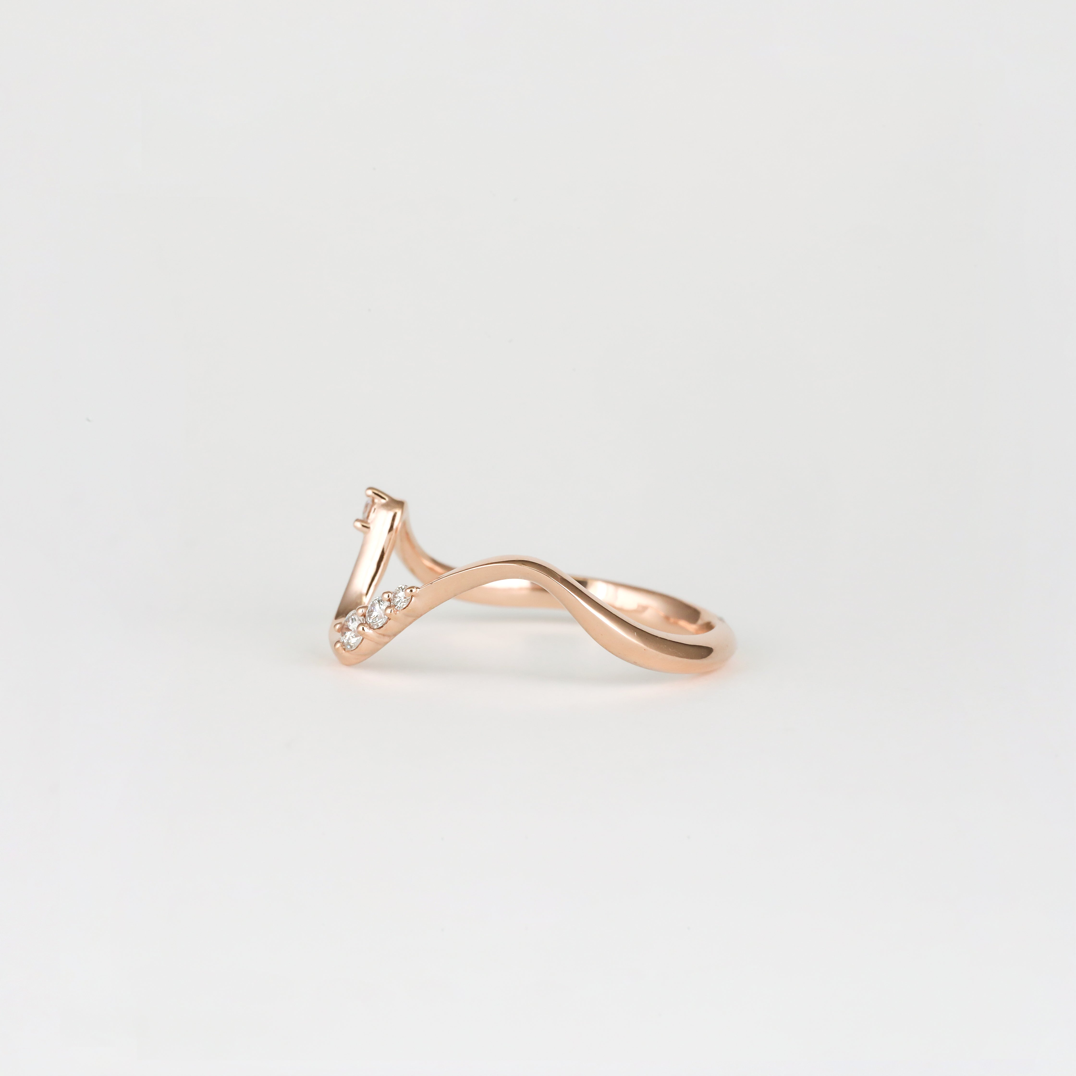 Maeva Oval Band