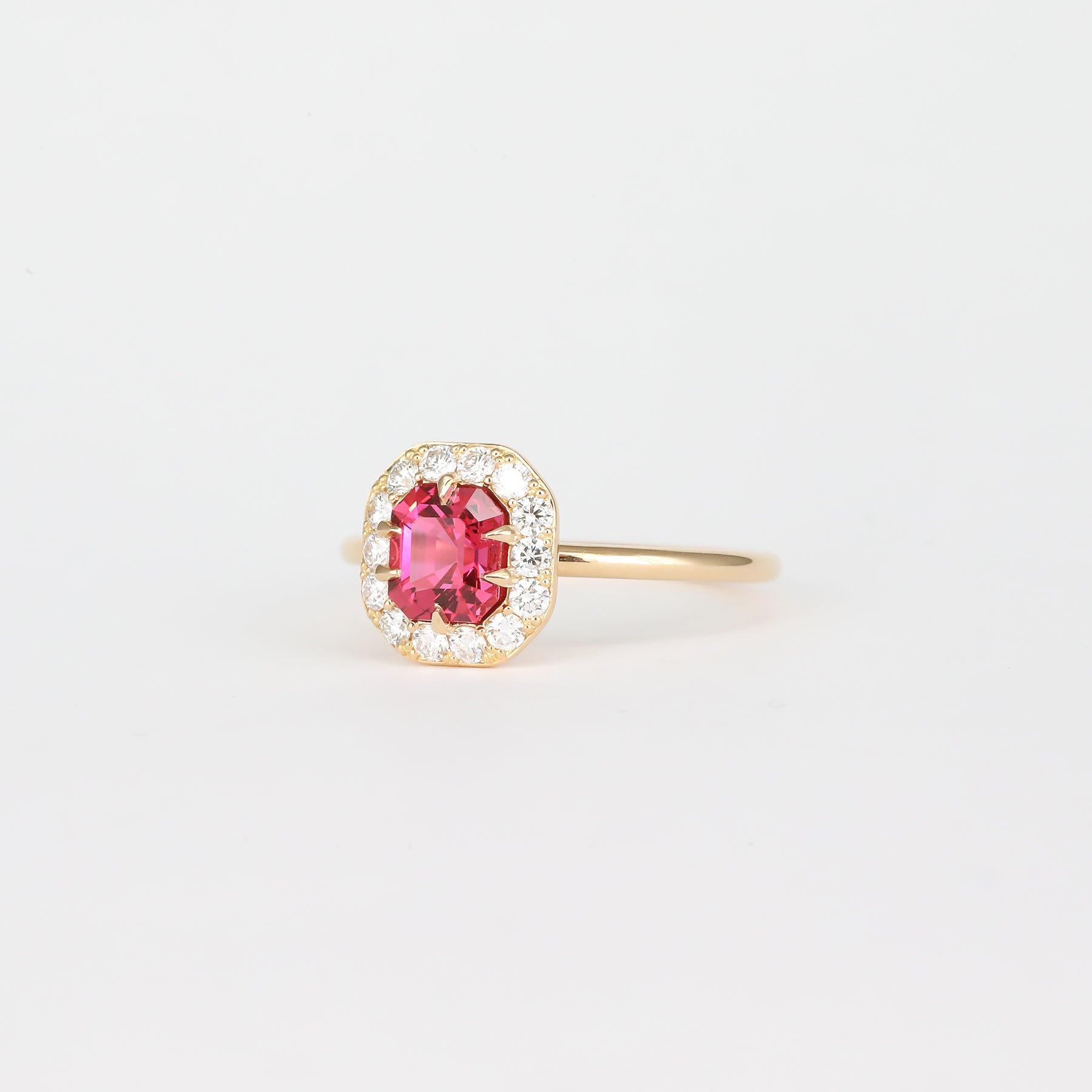 Lola Spinel 0.88