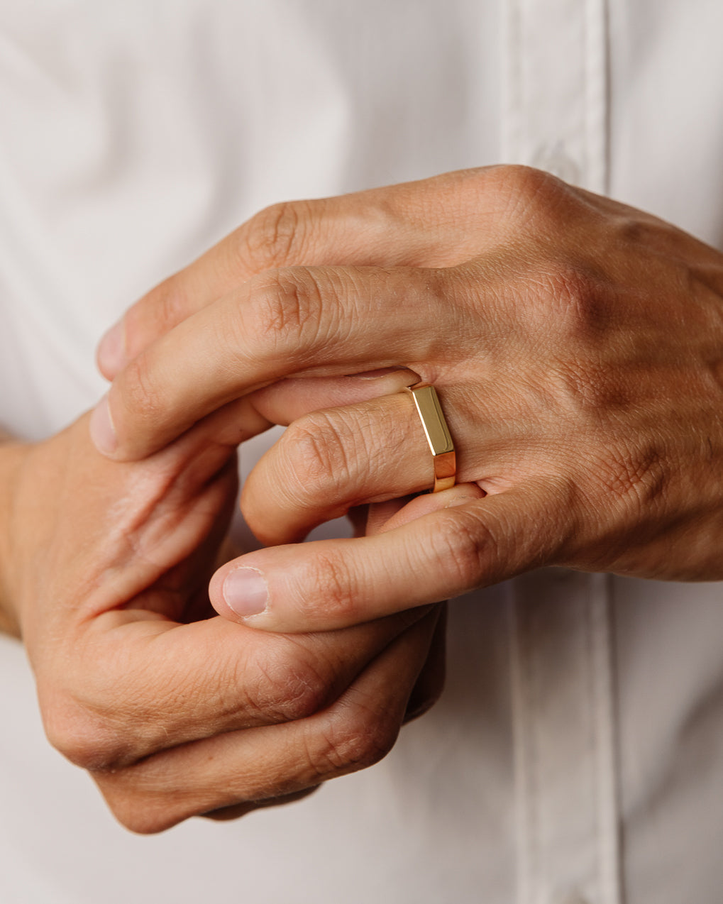 Signet Rectangular - Main Image