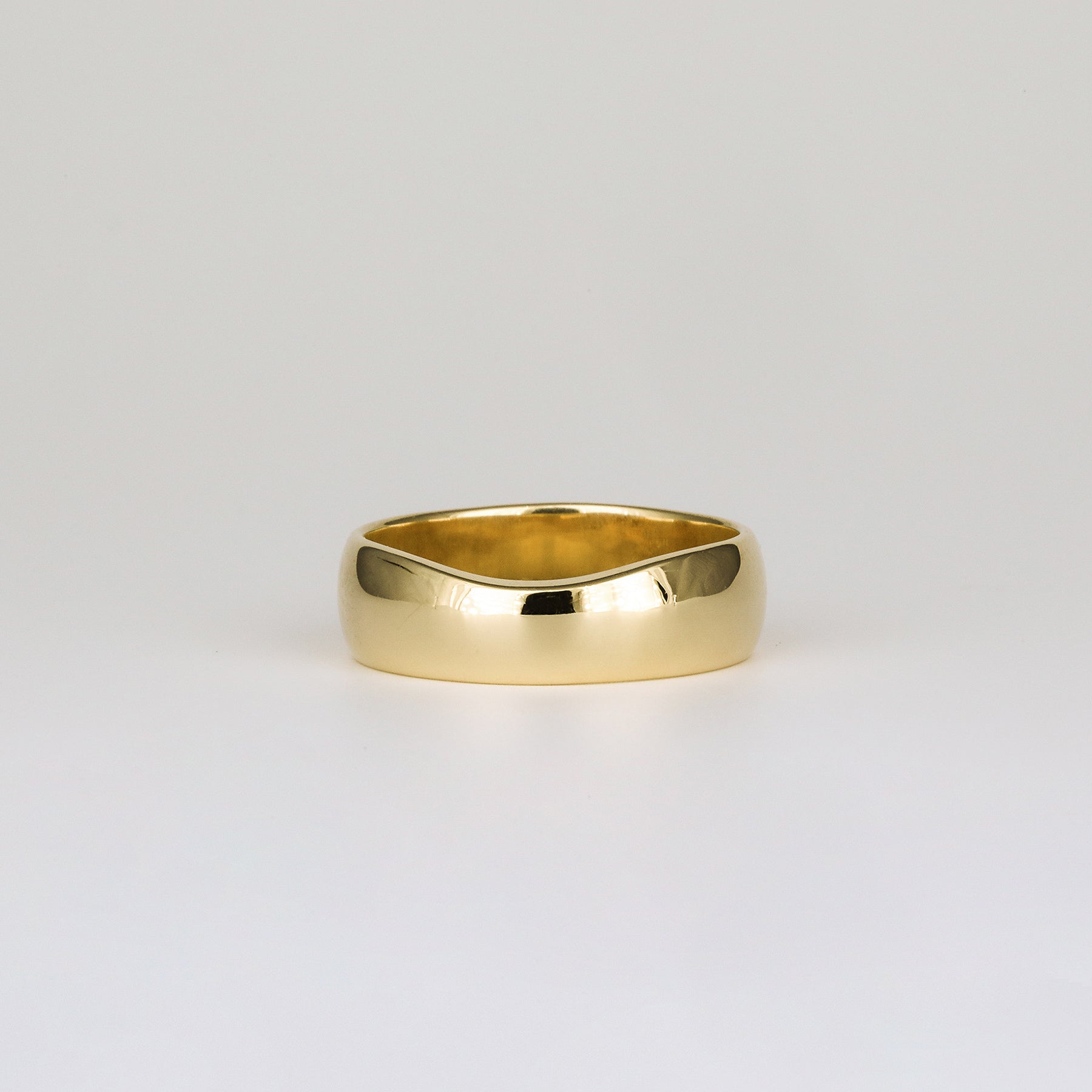 Wide Curved Band - Main Image