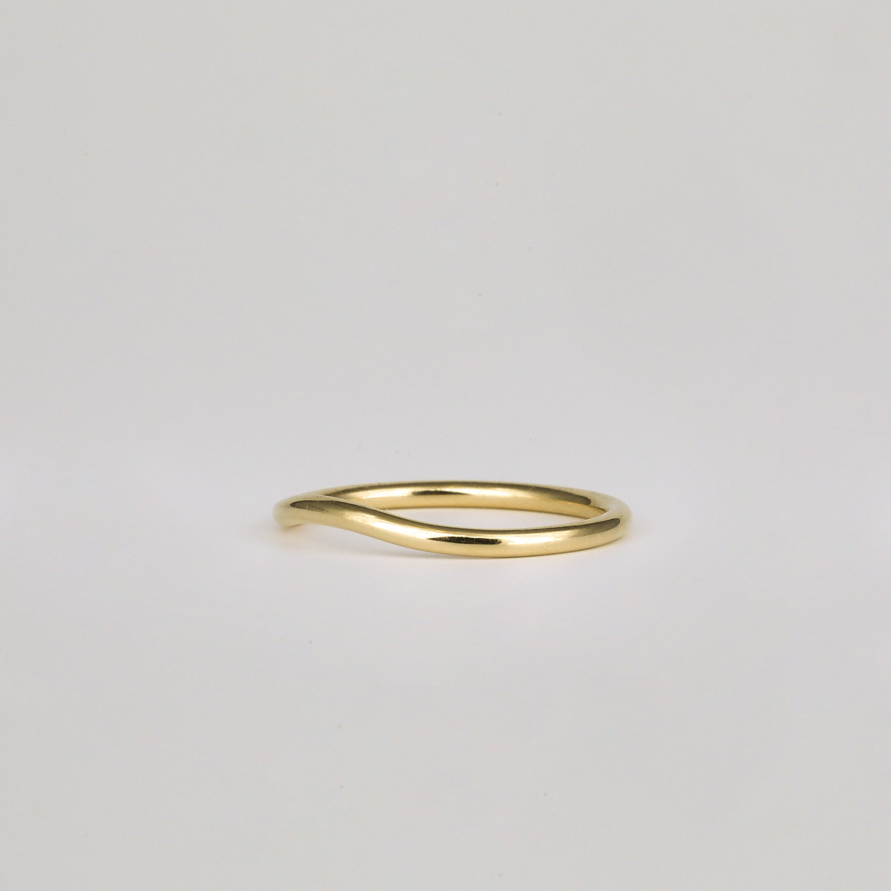 Dot Plain Curved