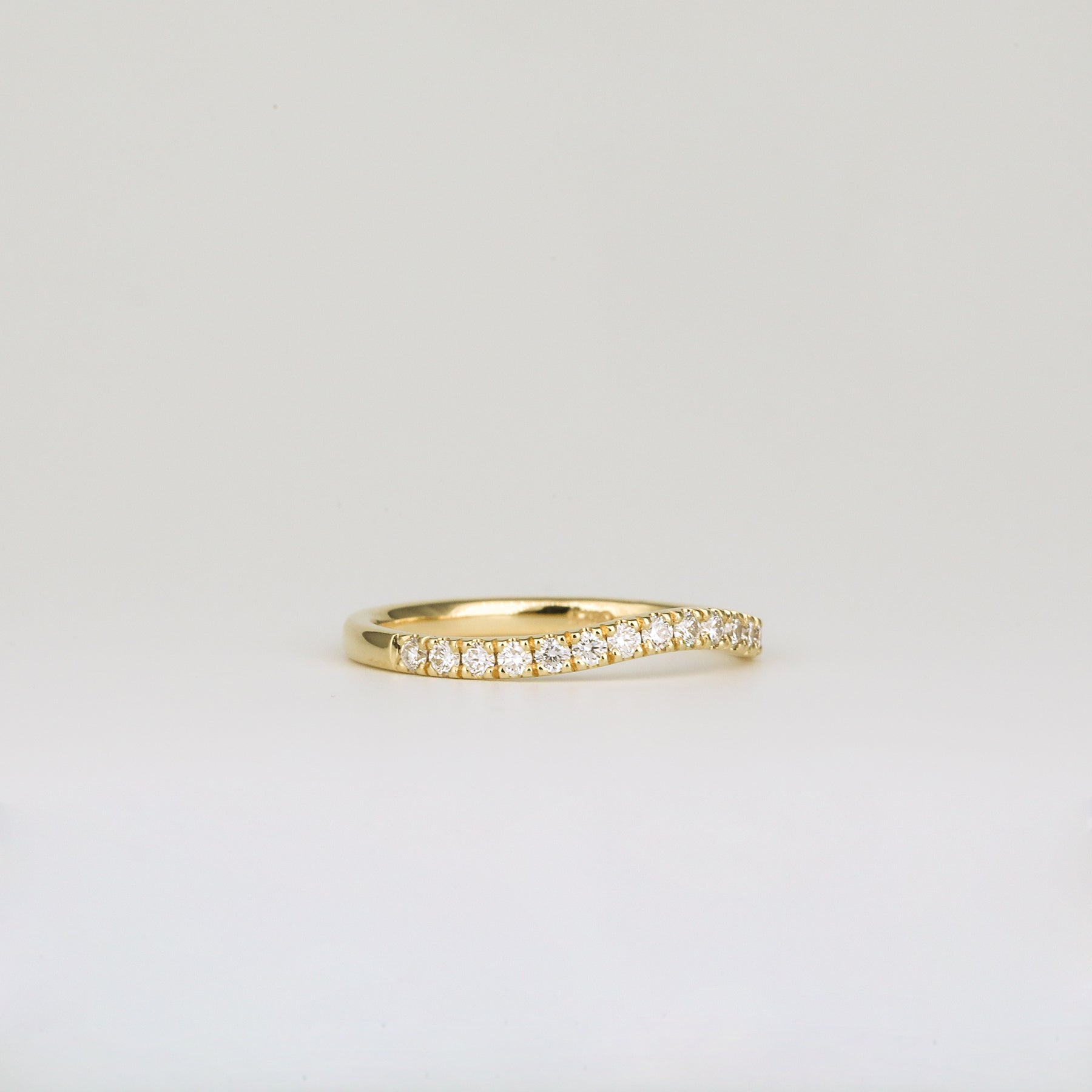 Dot Diamond Curved 0.33ct