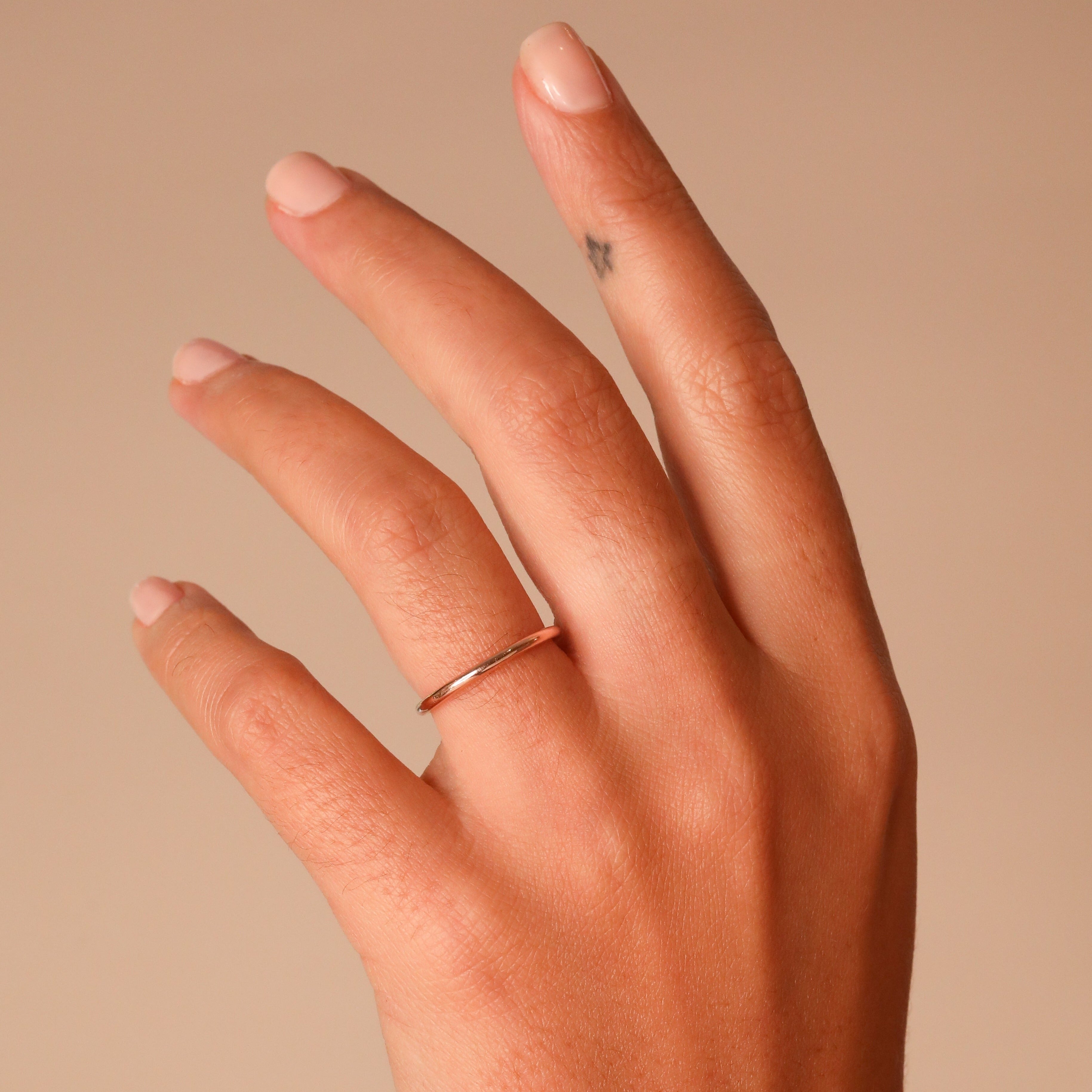 Dot Plain Straight 1.6mm