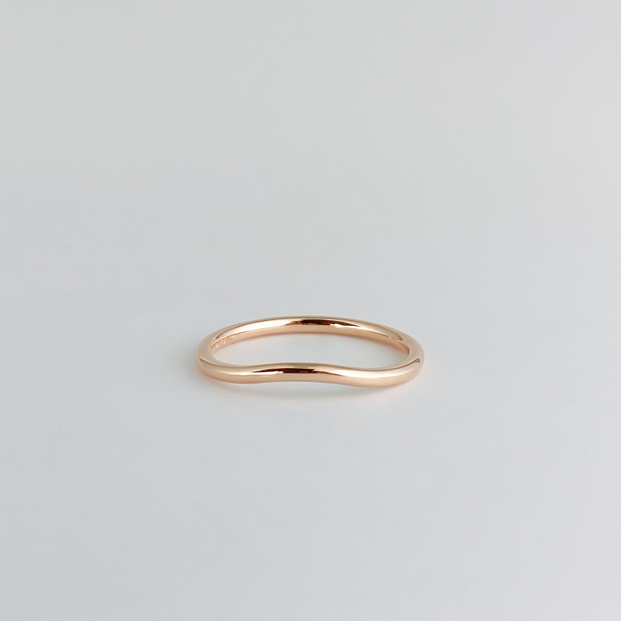 Dot Plain Curved