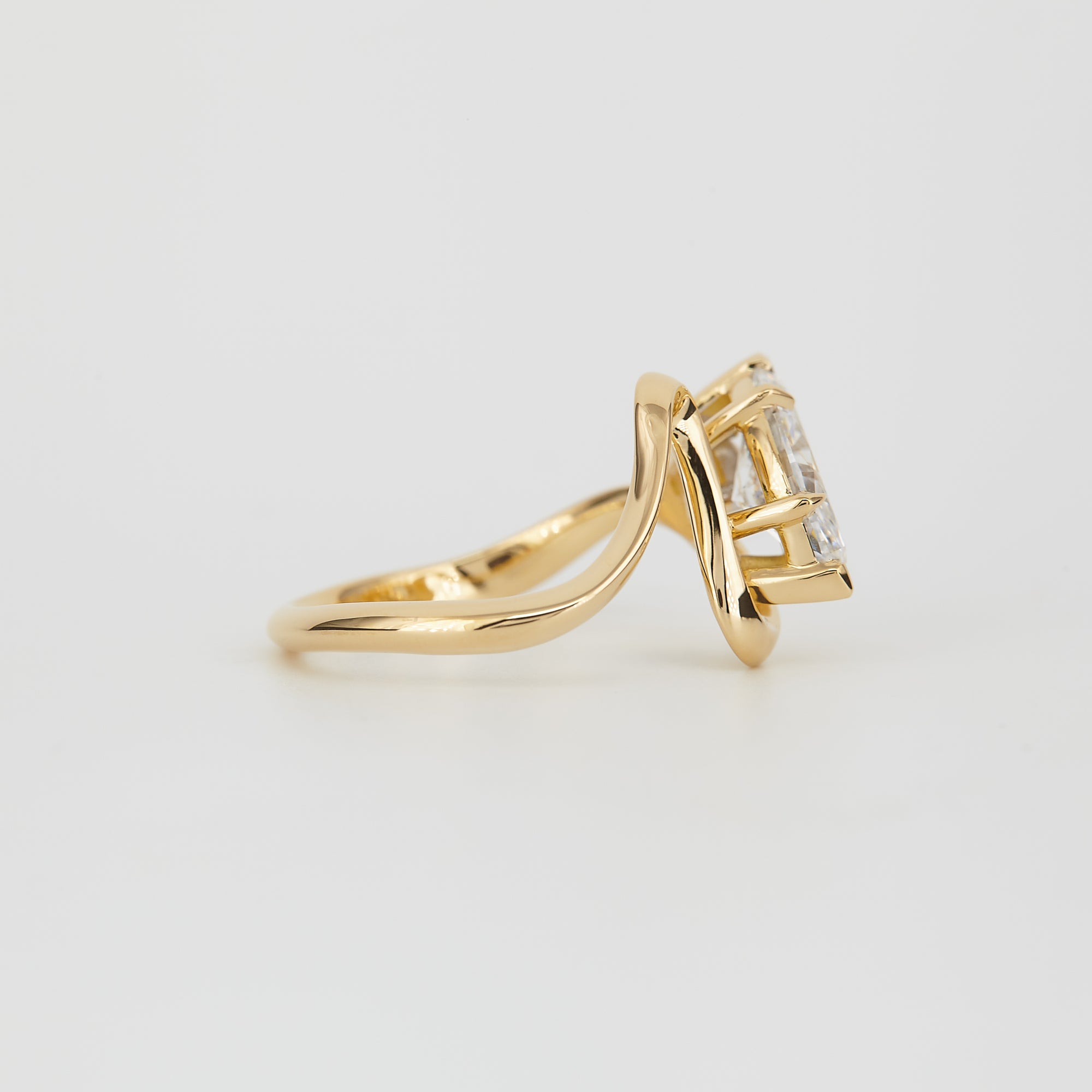 Maeva, Marquise Cut