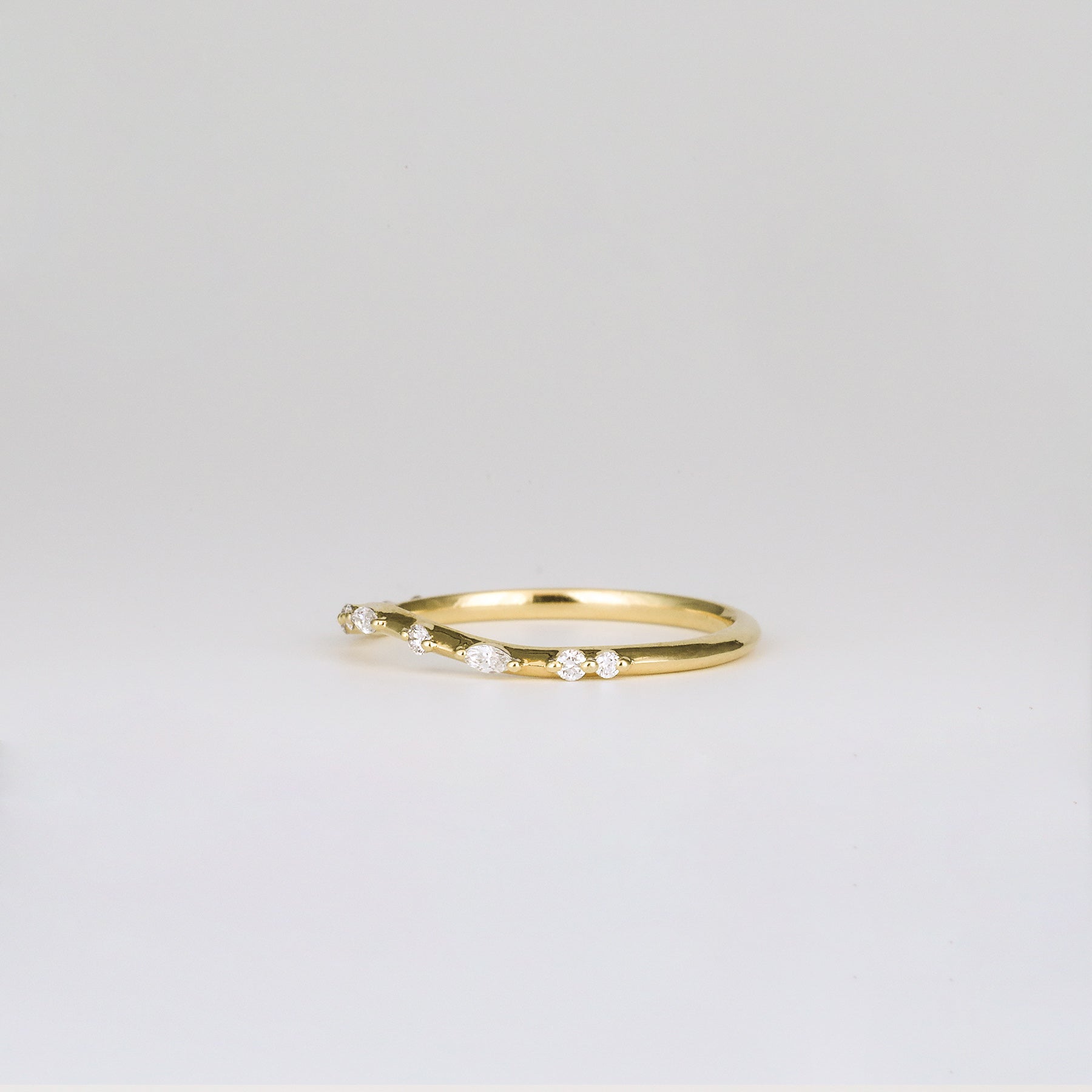 Amelie Curved Diamond Wedding Band | Round &amp; Marquise Cut
