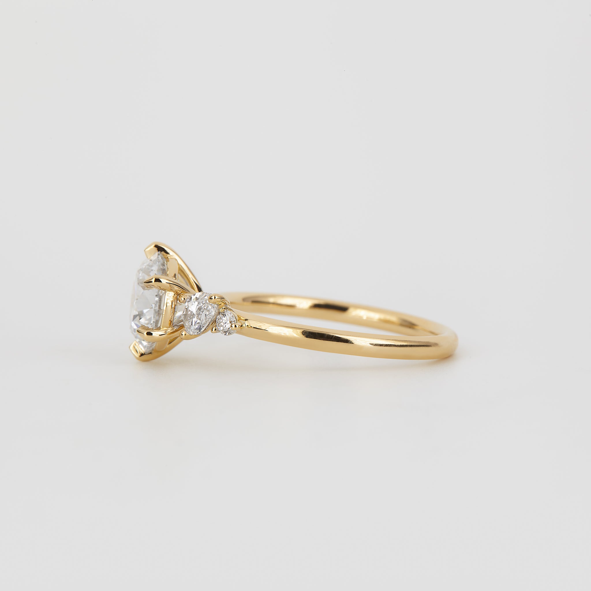 Beatriz Round 1.70ct