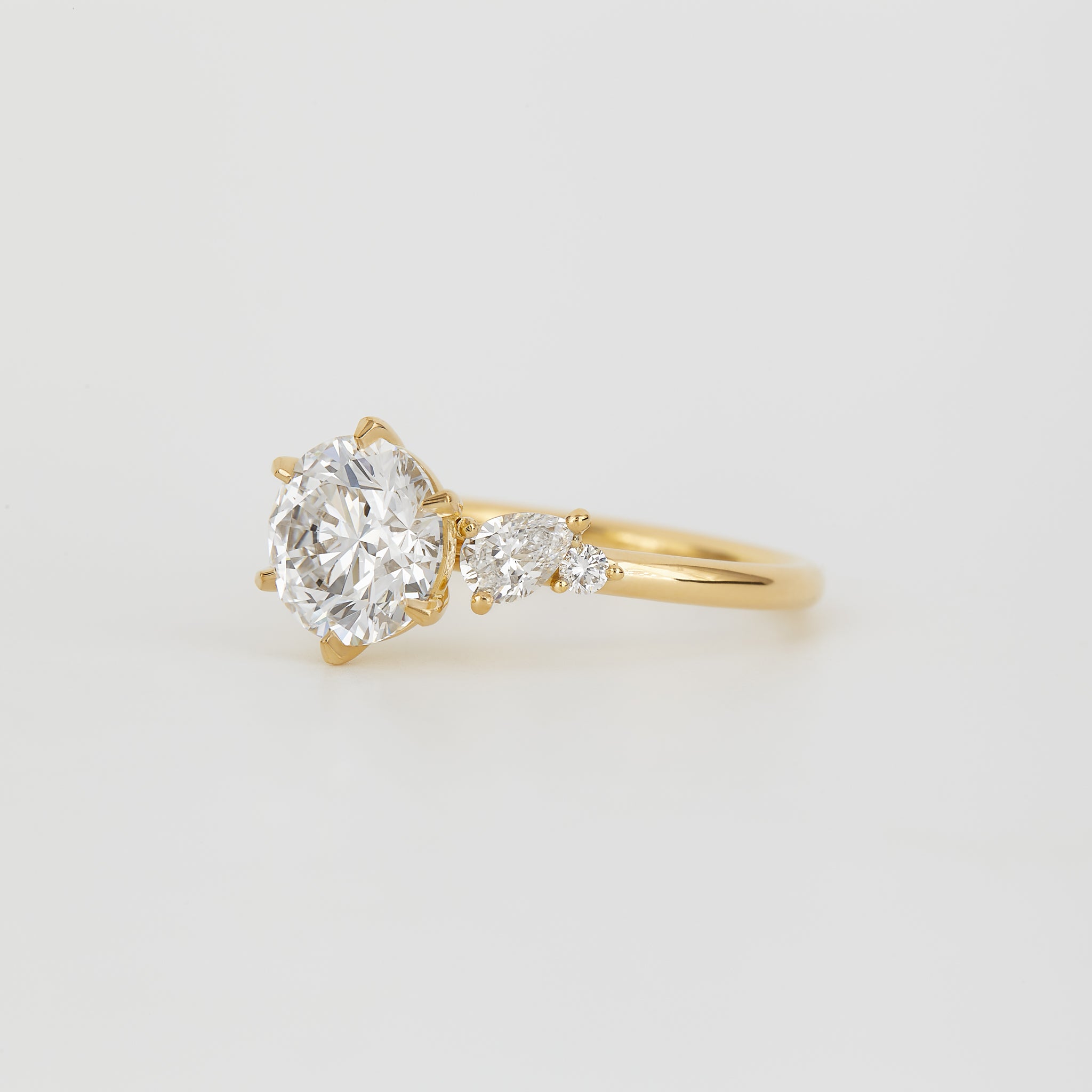 Beatriz Round 1.73ct