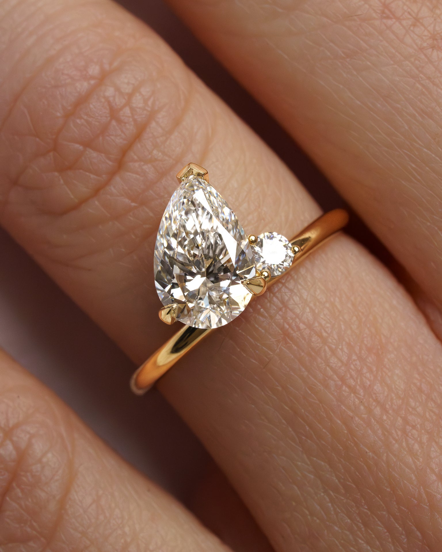 Paola ring builder