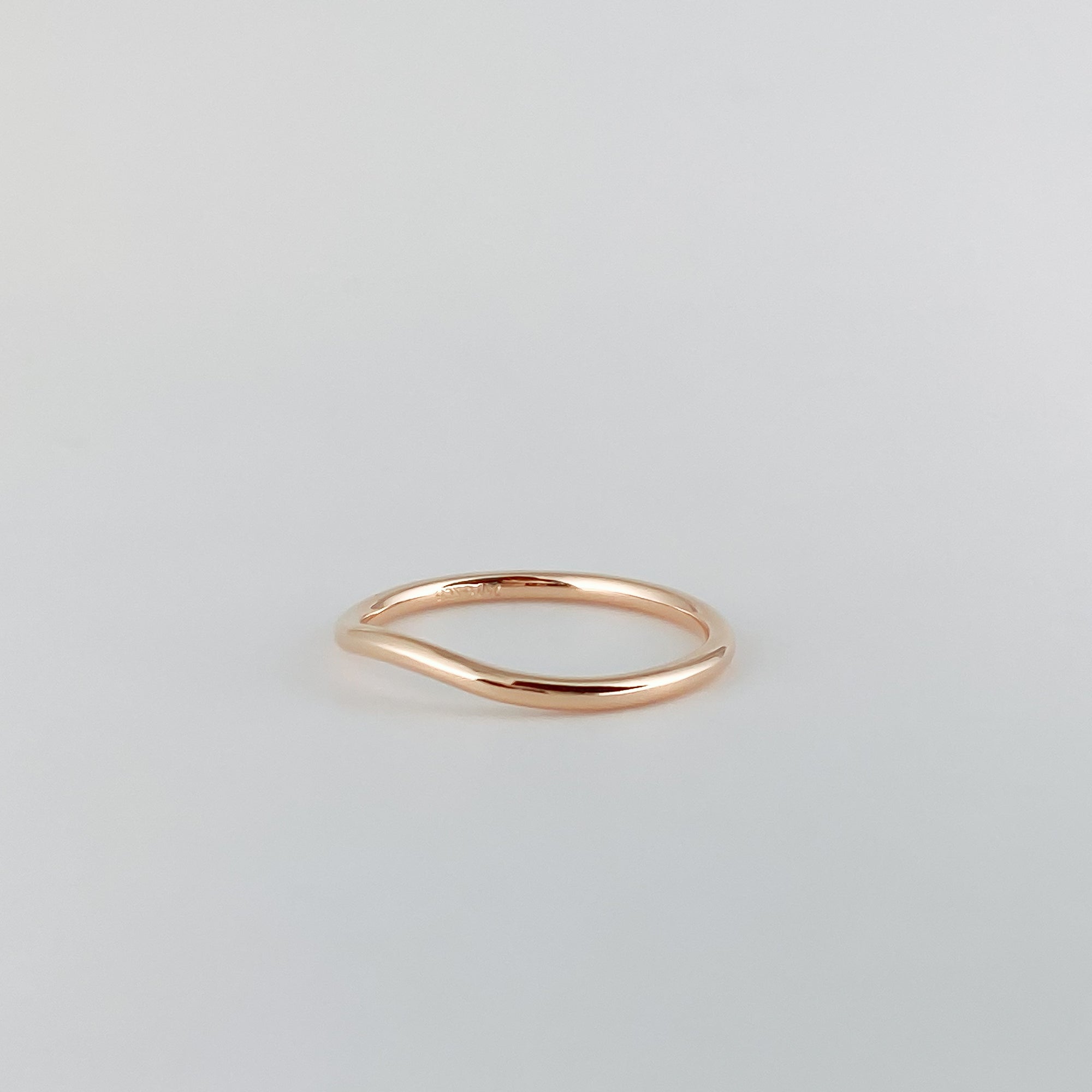 Dot Plain Curved